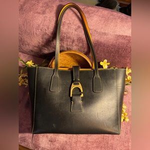 Dooney & Bourke Florentine Small Shannon Tote - black leather